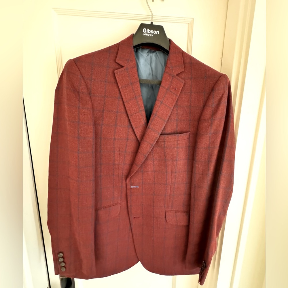 Men’s us size 44r blazer.